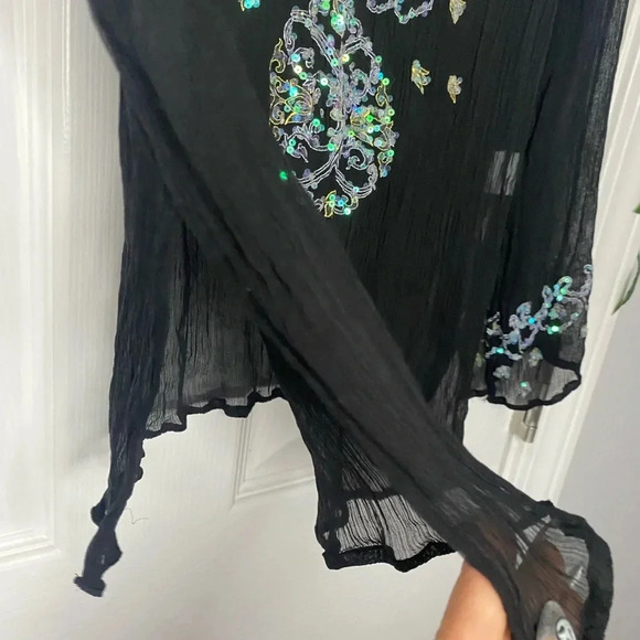 Venus sheer blouse - Picture 4 of 10